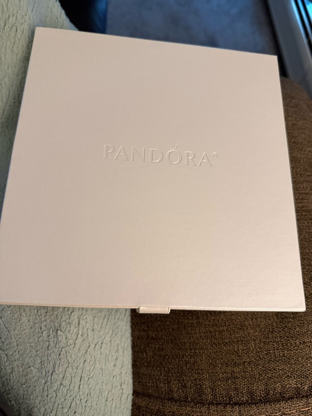 Pandora Small Jewelry Box in Cream and Black